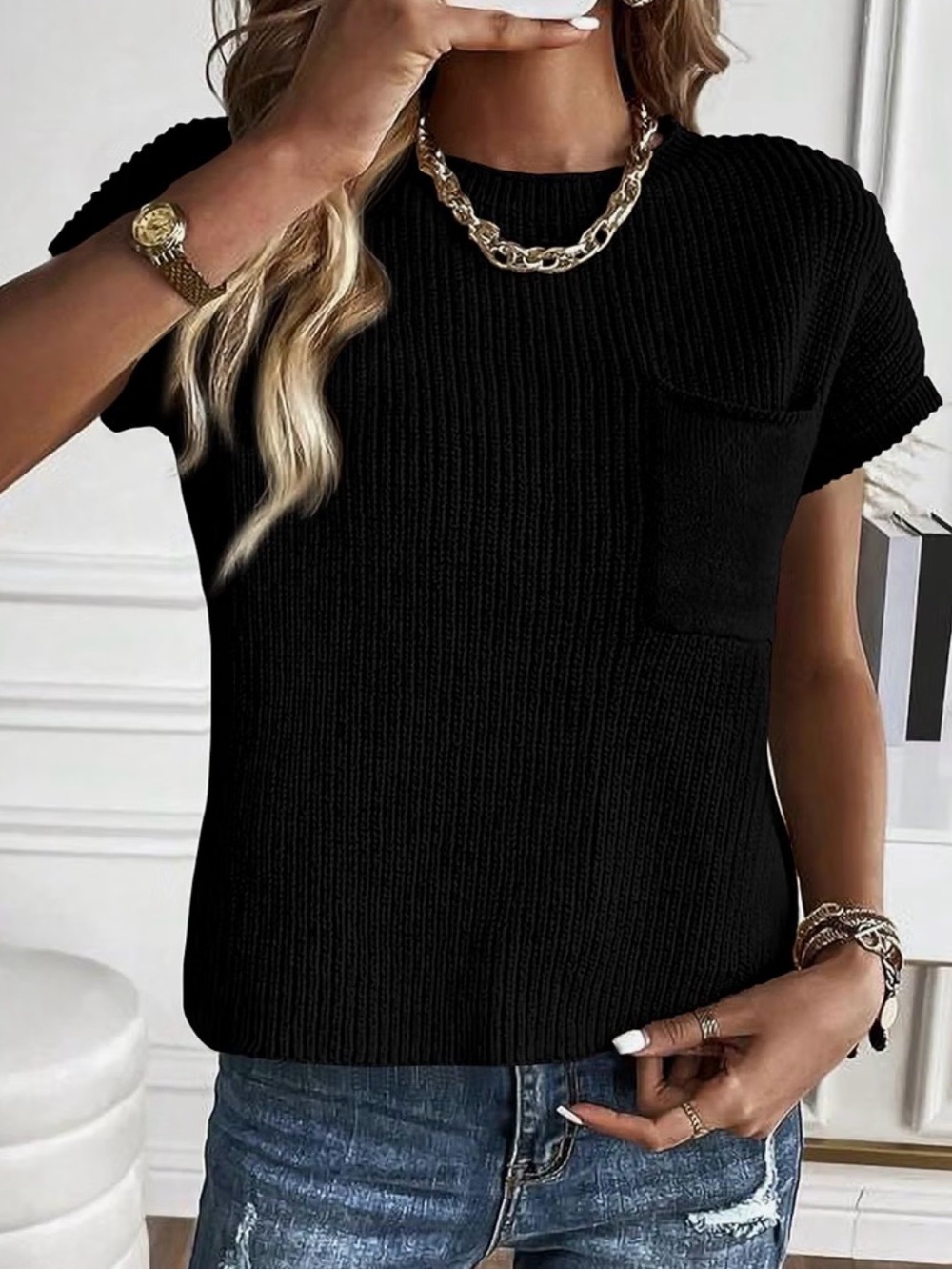 Sleeveless Black Knit Pocket Sweater - Unbranded